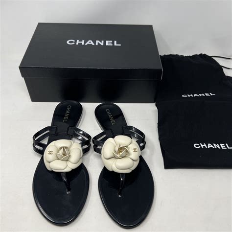 chanel camellia thongs